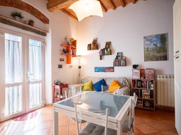 appartamento in vendita a Cascina in zona Marciana