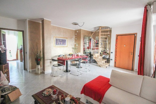 appartamento in vendita a Cascina in zona Navacchio