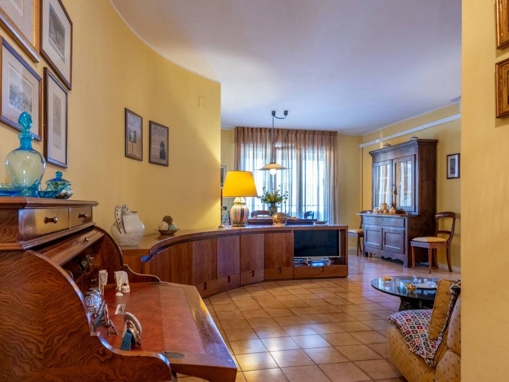 appartamento in vendita a Cascina