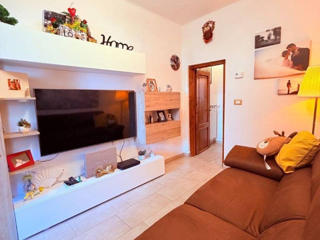 casa indipendente in vendita a Cascina in zona Navacchio