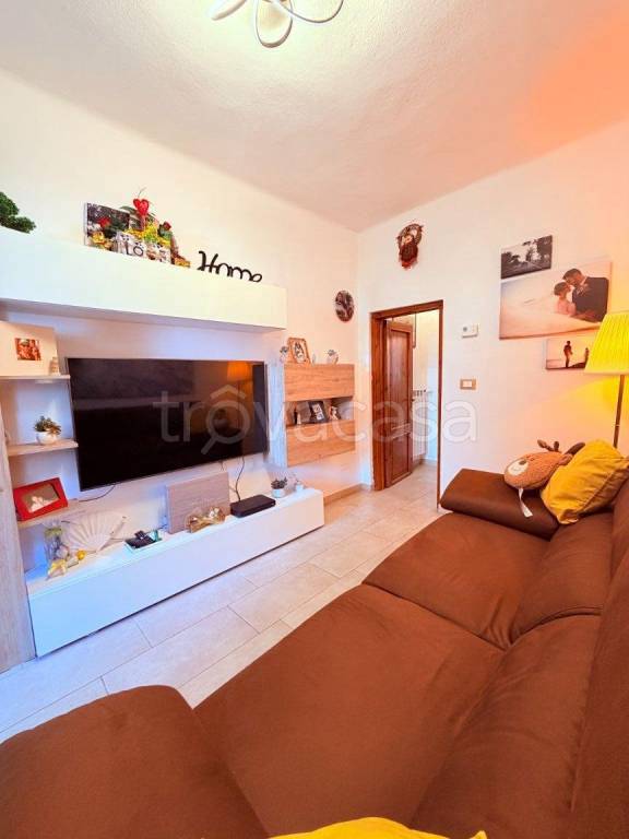 casa indipendente in vendita a Cascina in zona Navacchio