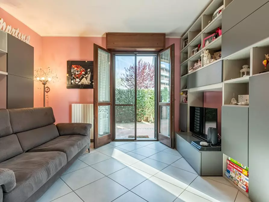 casale in vendita a Cascina