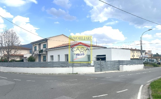 casa indipendente in vendita a Cascina in zona San Casciano