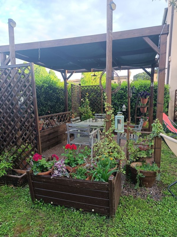 casale in vendita a Cascina