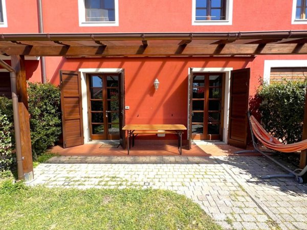 casa indipendente in vendita a Cascina in zona Musigliano