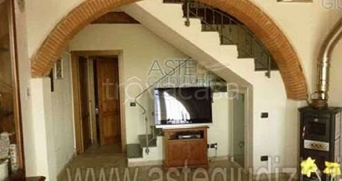 casa indipendente in vendita a Cascina