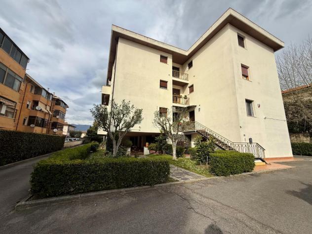 appartamento in vendita a Cascina in zona Casciavola