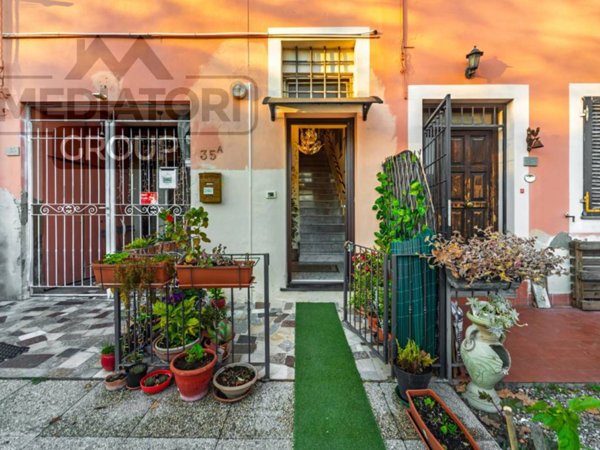 appartamento in vendita a Cascina in zona Latignano