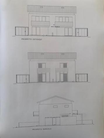 casa indipendente in vendita a Cascina