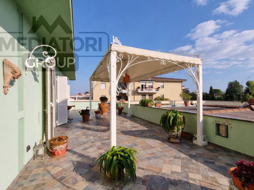 appartamento in vendita a Cascina in zona San Frediano a Settimo