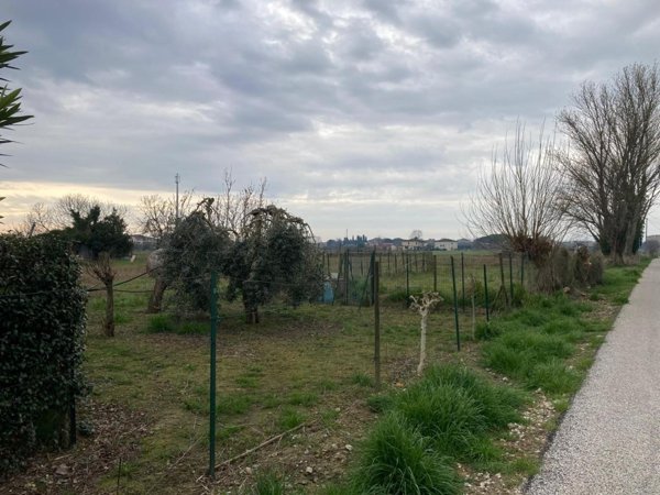 casale in vendita a Cascina in zona San Lorenzo alle Corti