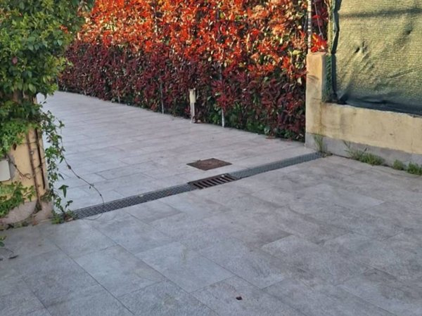 casa indipendente in vendita a Cascina in zona Visignano