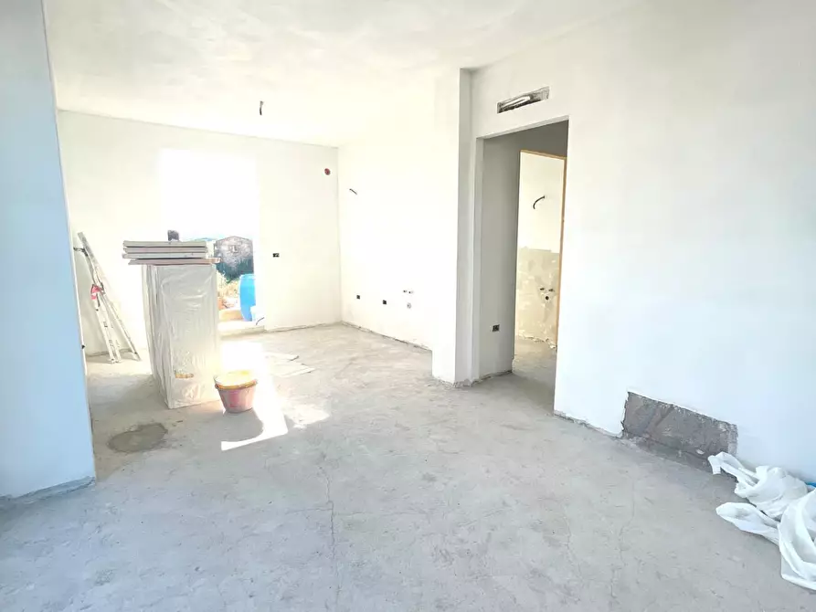 casa indipendente in vendita a Cascina