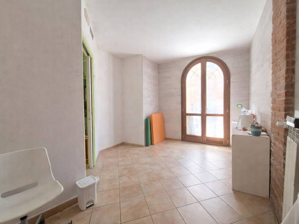 casale in vendita a Cascina in zona Navacchio