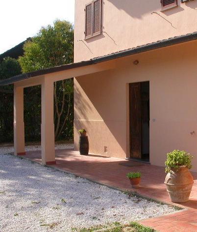 casa indipendente in vendita a Cascina in zona Navacchio