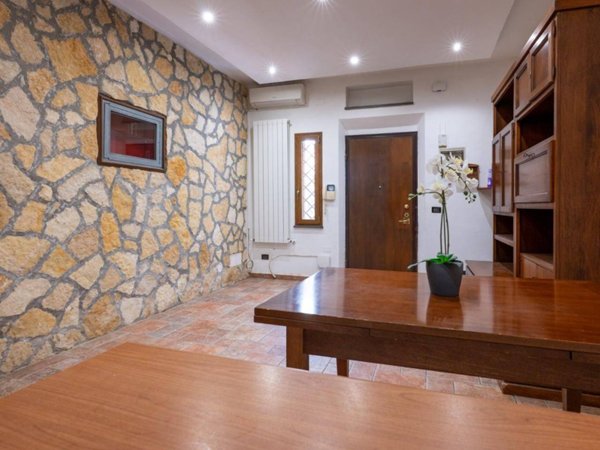 appartamento in vendita a Cascina in zona Marciana