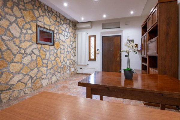 casale in vendita a Cascina in zona Marciana