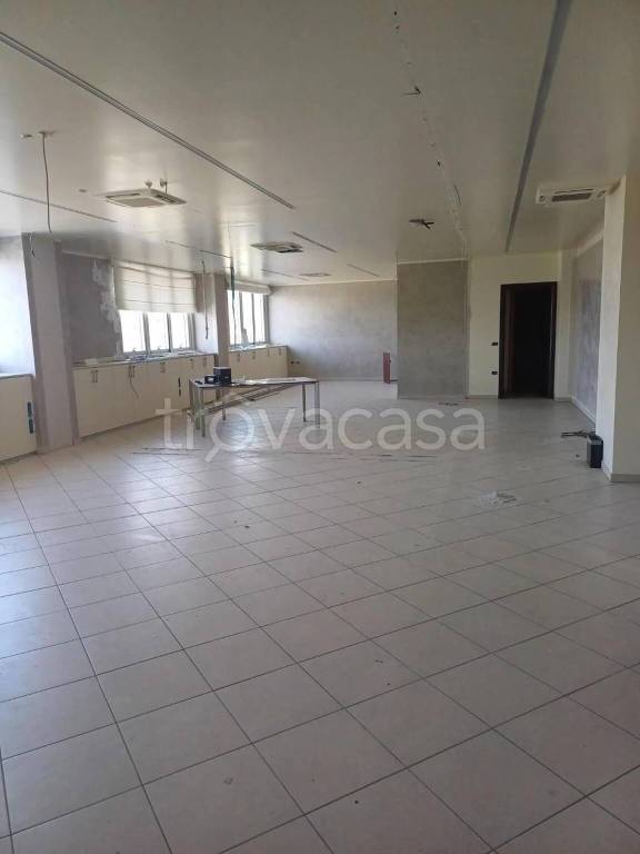 casale in vendita a Cascina