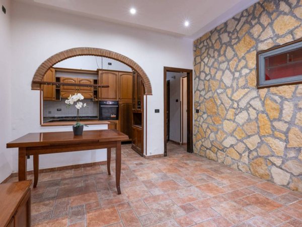 appartamento in vendita a Cascina in zona Marciana