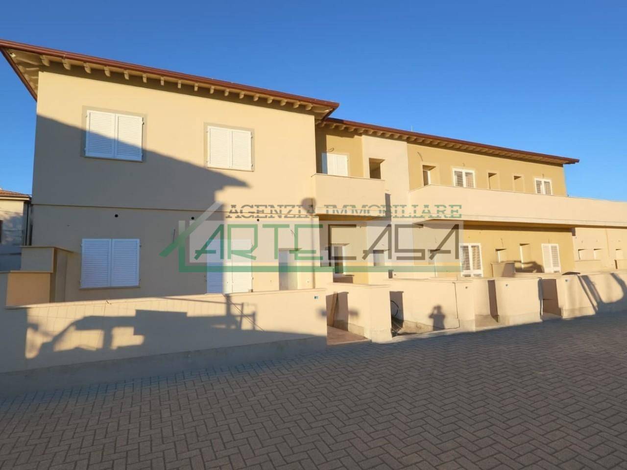 casa indipendente in vendita a Cascina