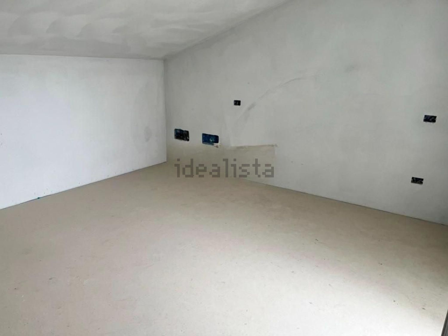 casa indipendente in vendita a Cascina