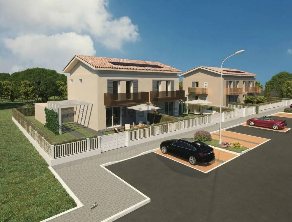 casa indipendente in vendita a Cascina in zona Visignano