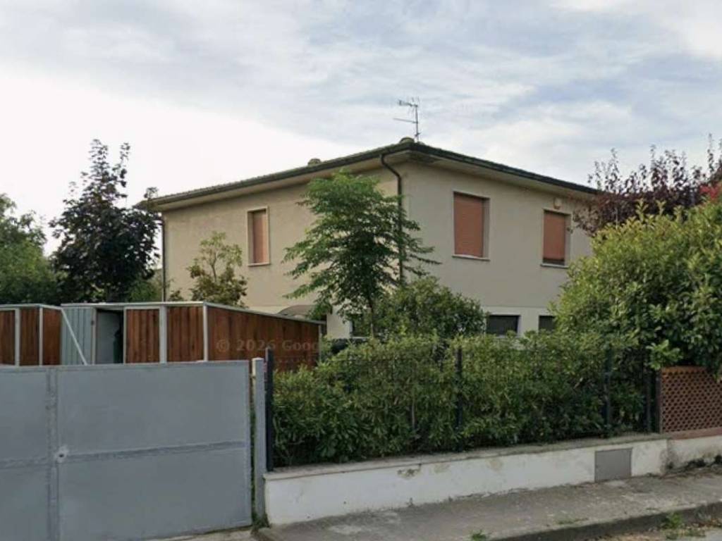 casa indipendente in vendita a Cascina