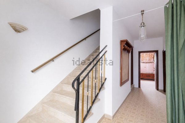 casa indipendente in vendita a Cascina
