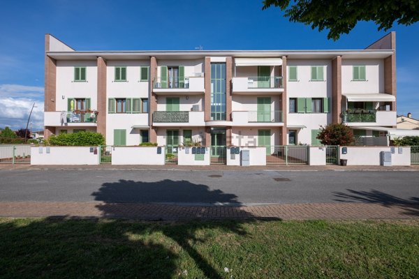 appartamento in vendita a Cascina in zona San Lorenzo a Pagnatico