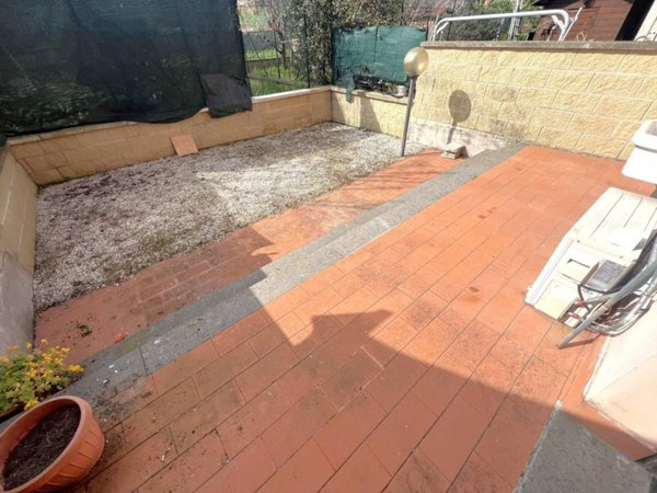 appartamento in vendita a Cascina in zona Visignano