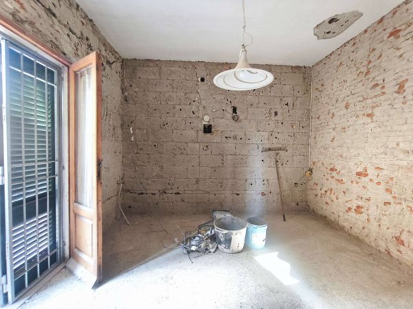 casa indipendente in vendita a Cascina