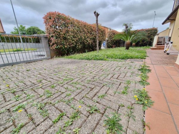 appartamento in vendita a Cascina in zona Navacchio