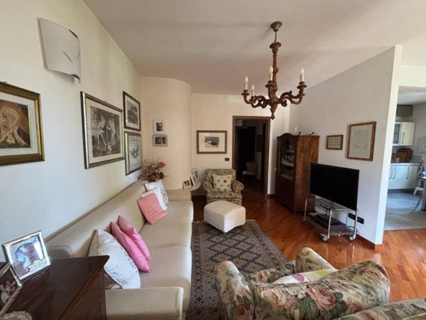appartamento in vendita a Cascina