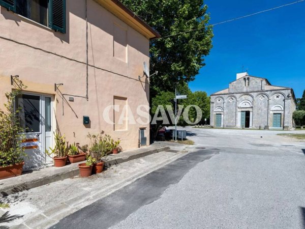 casa indipendente in vendita a Cascina in zona San Casciano