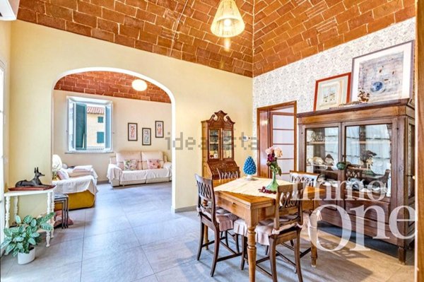 appartamento in vendita a Cascina in zona Marciana
