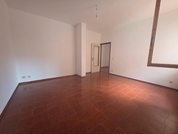 appartamento in vendita a Cascina in zona Marciana