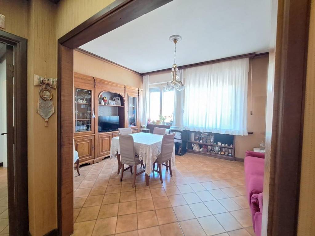 appartamento in vendita a Cascina in zona Marciana