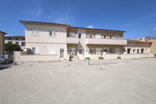 appartamento in vendita a Cascina in zona Marciana