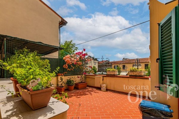 appartamento in vendita a Cascina in zona Marciana