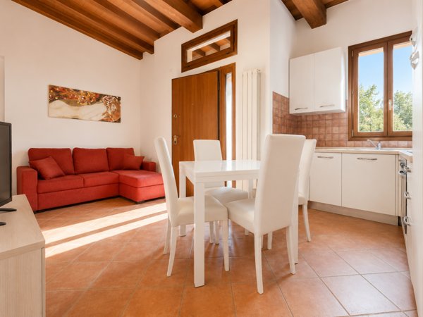 appartamento in vendita a Cascina in zona Marciana