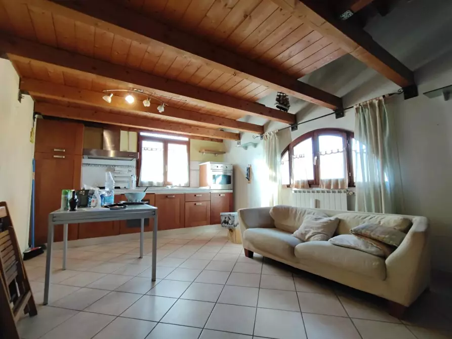 appartamento in vendita a Cascina