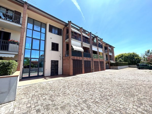 appartamento in vendita a Cascina in zona Marciana
