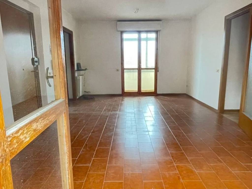 appartamento in vendita a Cascina in zona Marciana