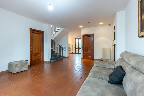 casa indipendente in vendita a Cascina in zona San Casciano