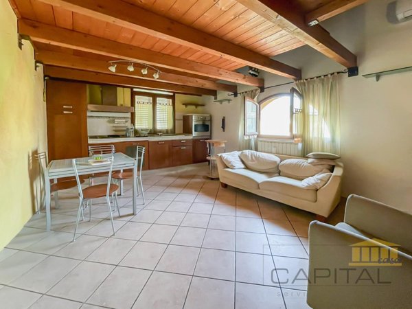 appartamento in vendita a Cascina in zona Marciana