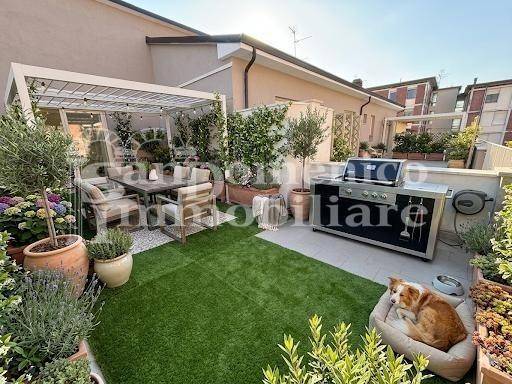 appartamento in vendita a Cascina in zona Marciana