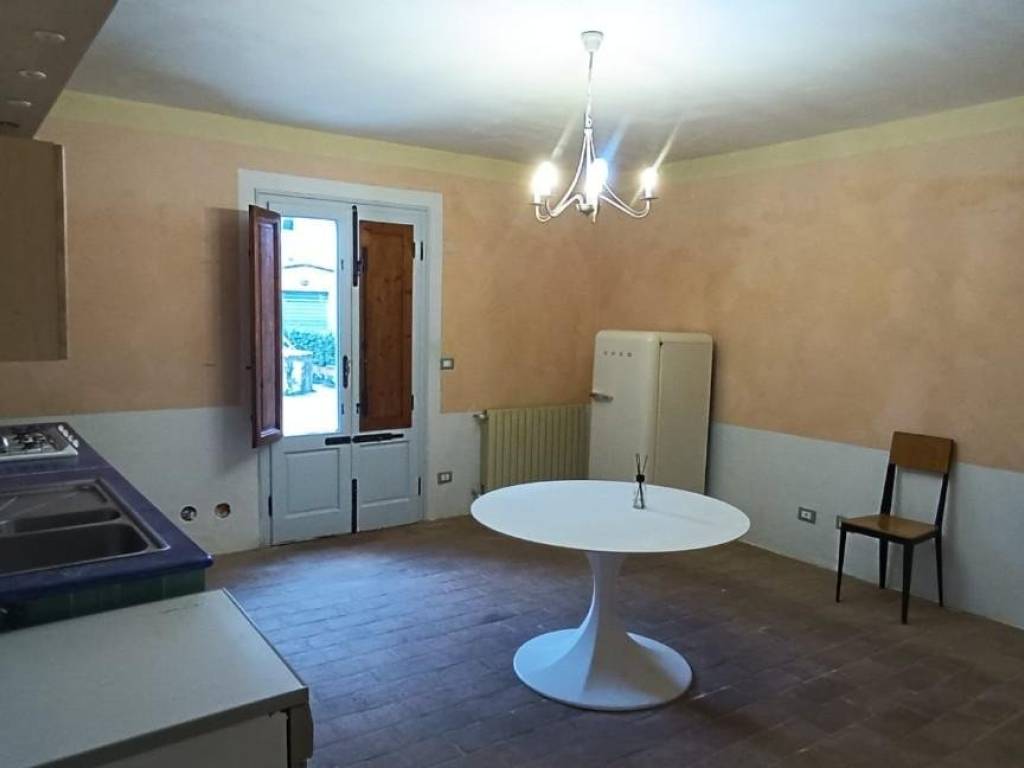 casa indipendente in vendita a Cascina in zona Ripoli