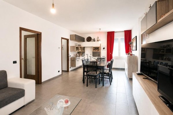 appartamento in vendita a Cascina in zona Marciana