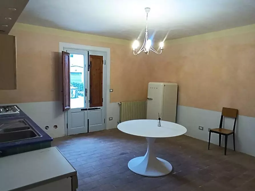 casa indipendente in vendita a Cascina