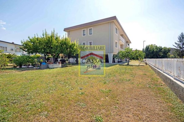 appartamento in vendita a Cascina in zona San Lorenzo a Pagnatico